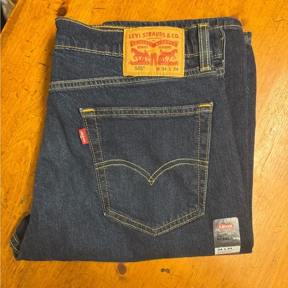 Levi Jeans 505’ Regular - Picture 8 of 11